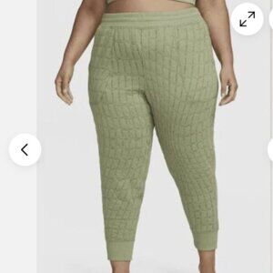 Nike DX6363-386 Women’s 3X Yoga Luxe Therma-FIT Quilted Pants